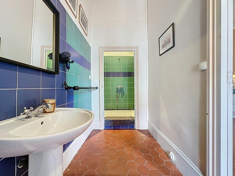 Maison bourgeoise - 320 m² - 12 pièces