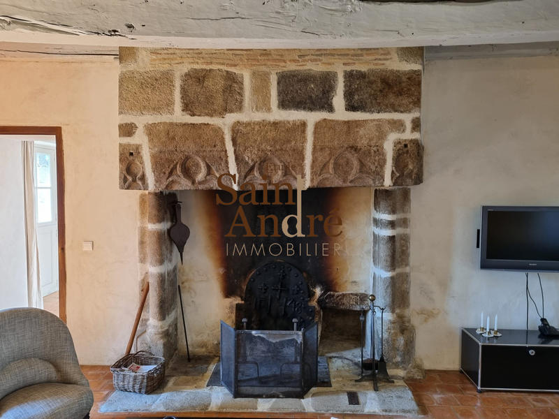 Maison - 370 m² - 6 pièces