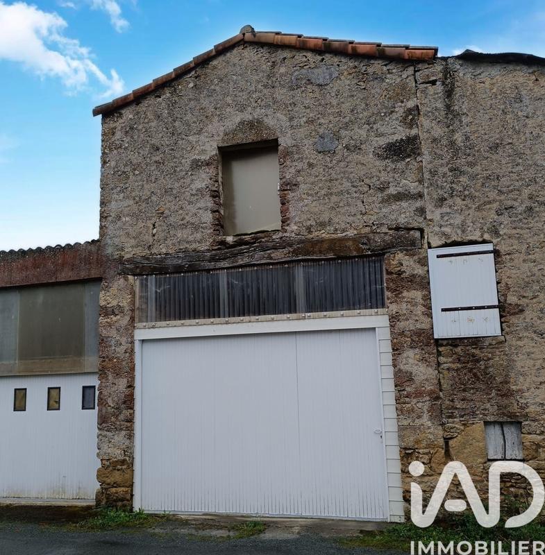 Maison de village - 220 m² - 6 pièces