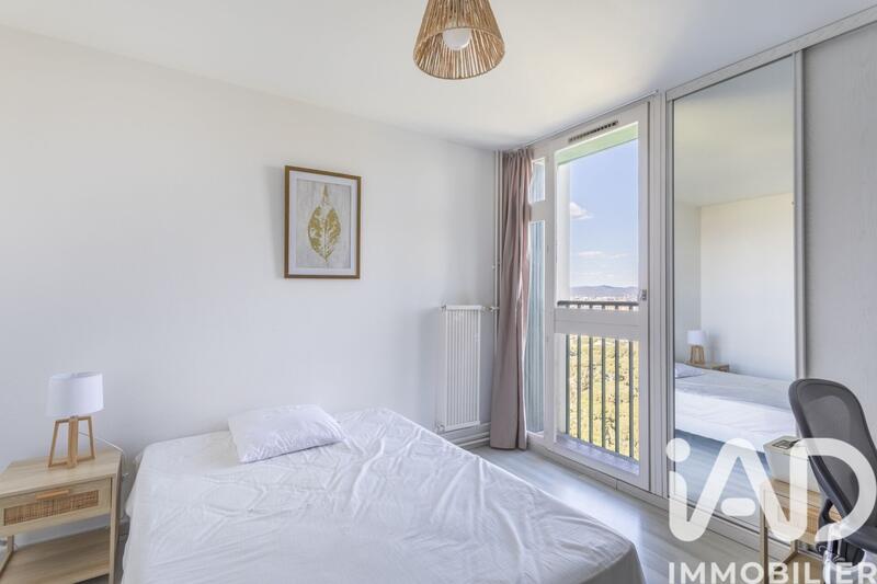 Appartement - 104 m² - 5 pièces