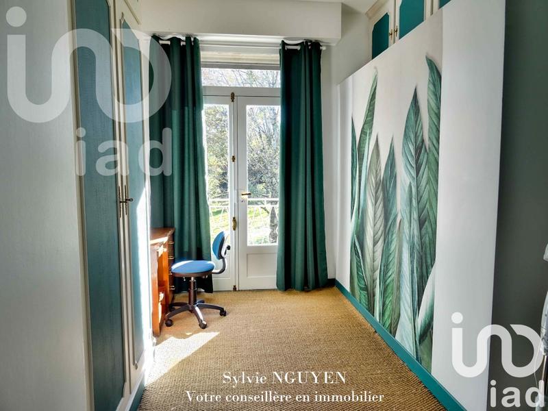 Maison - 486 m² - 12 pièces