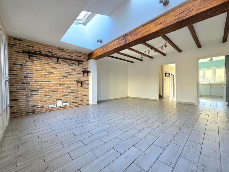 Maison - 80 m² - 4 pièces