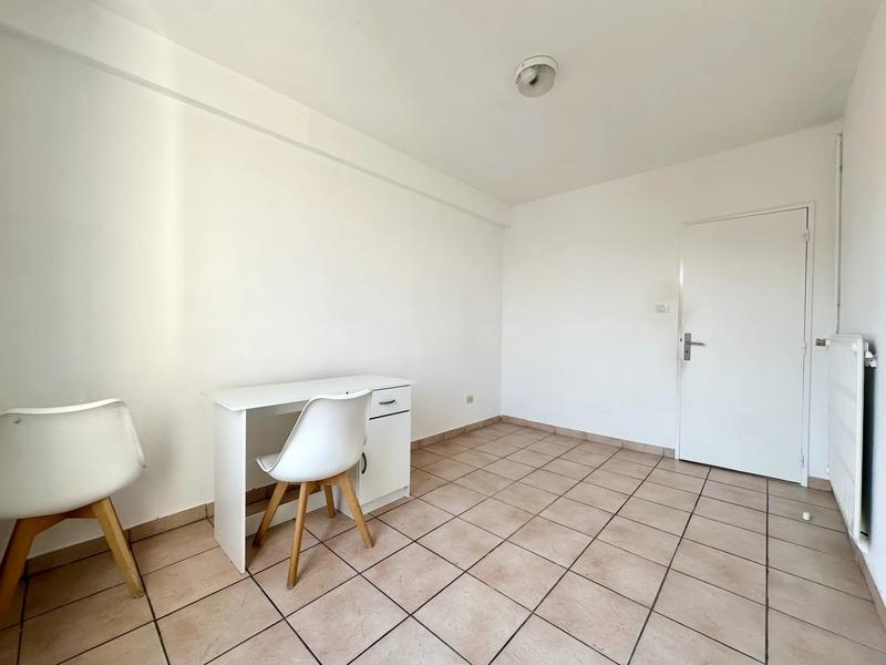 Appartement - 95 m² - 5 pièces