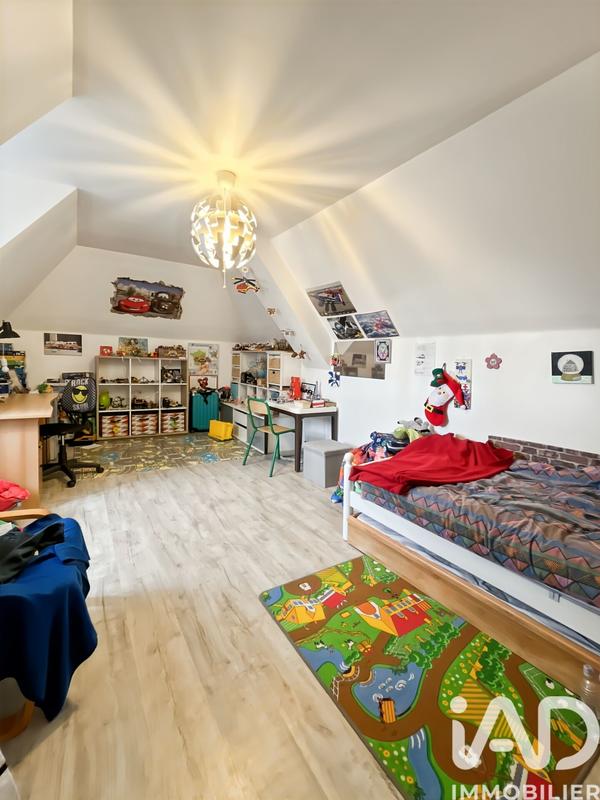 Maison - 165 m² - 8 pièces