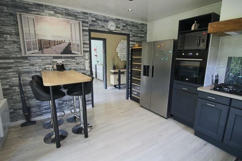 Maison - 190 m² - 8 pièces