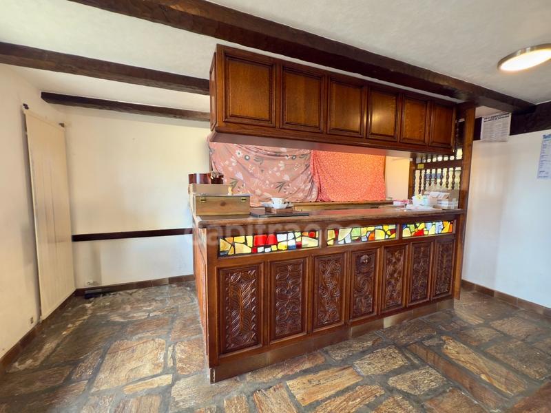 Maison - 200 m² - 9 pièces