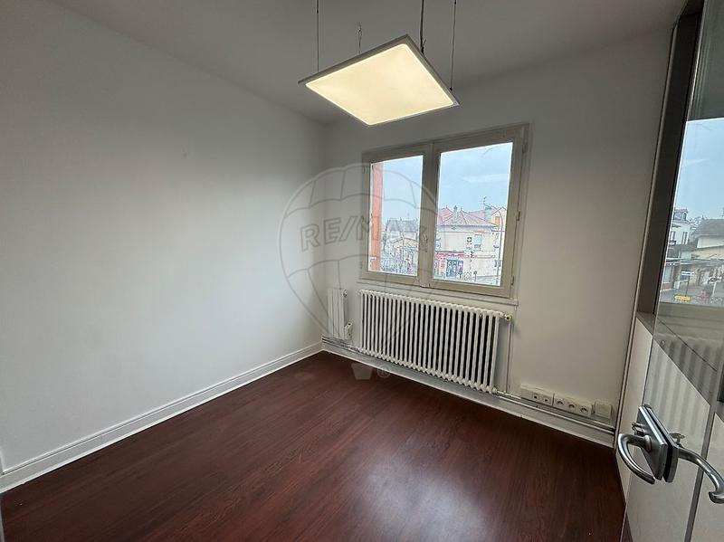 Local commercial - 80 m² - 5 pièces