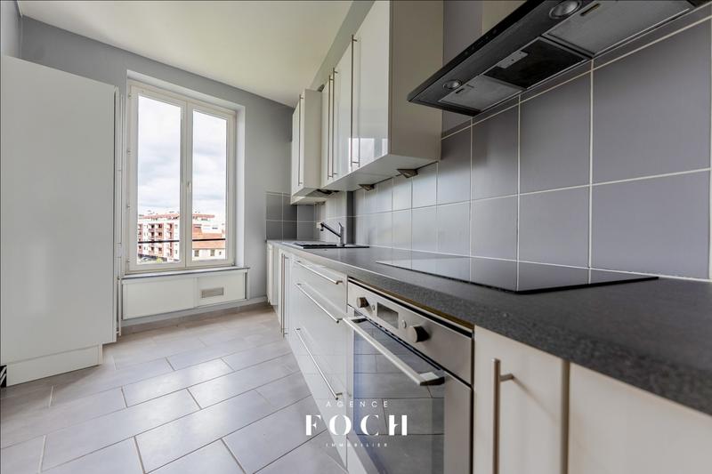 Appartement - 102 m² - 4 pièces