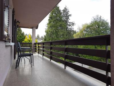 Maison - 288 m² - 8 pièces