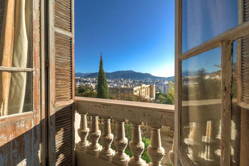 Hôtel particulier - 324 m² - 12 pièces