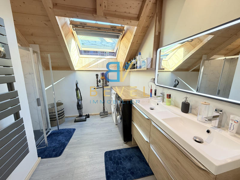 Châlet - 160 m² - 8 pièces