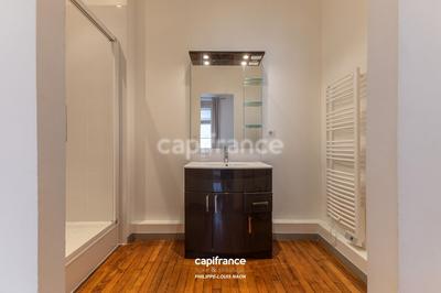 Appartement bourgeois - 67 m² - 3 pièces