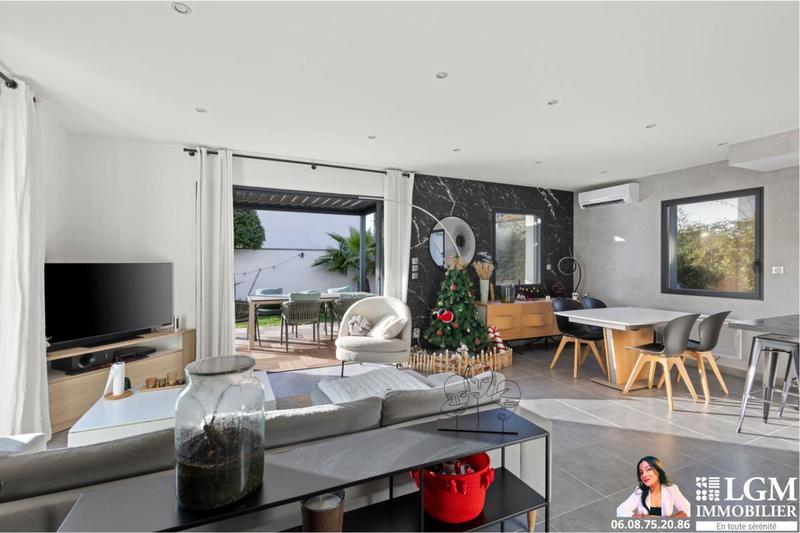 Maison - 93 m² - 4 pièces