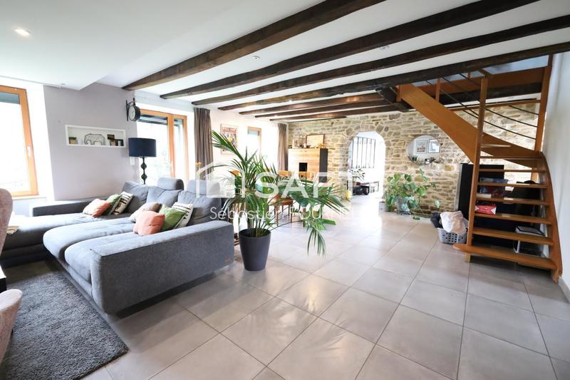 Maison - 247 m² - 9 pièces