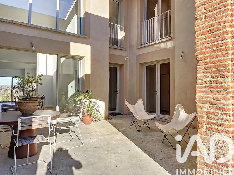 Maison - 228 m² - 7 pièces