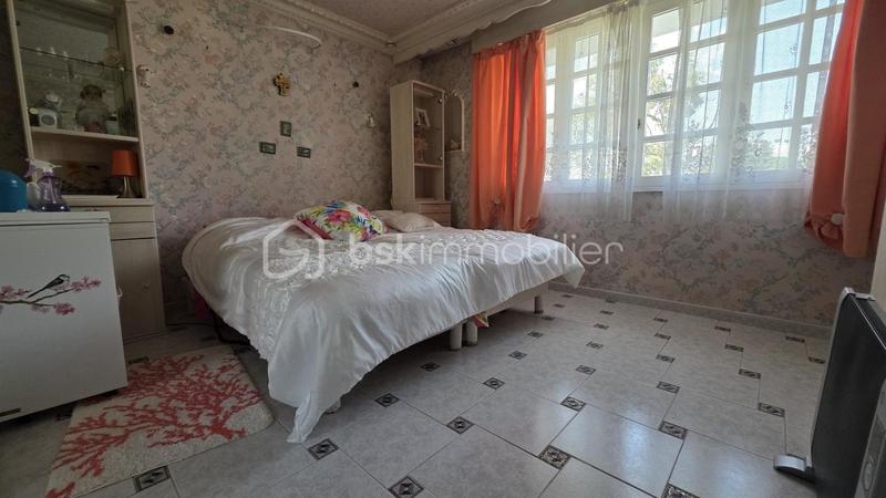 Maison - 262 m² - 8 pièces