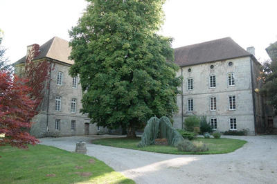 Demeure - 850 m² - 23 pièces