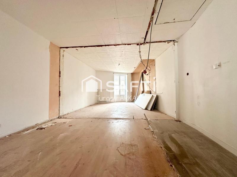 Local commercial - 120 m² - 5 pièces