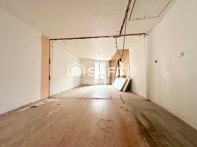 Local commercial - 120 m² - 5 pièces