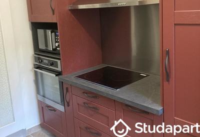 Chambre - 12 m² - 1 pièce