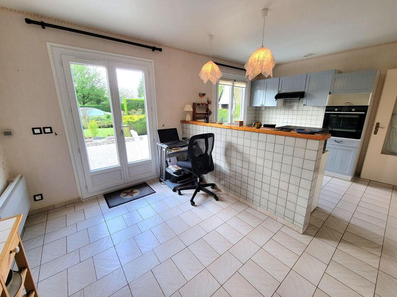 Maison - 200 m² - 7 pièces