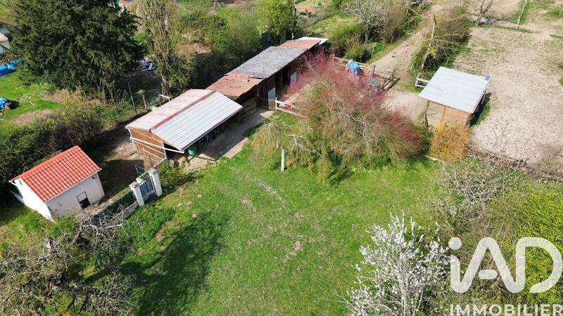 Maison - 234 m² - 8 pièces