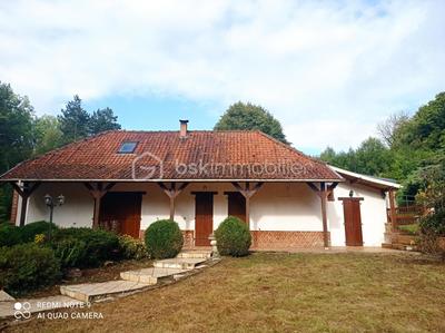 Maison - 92 m² - 7 pièces