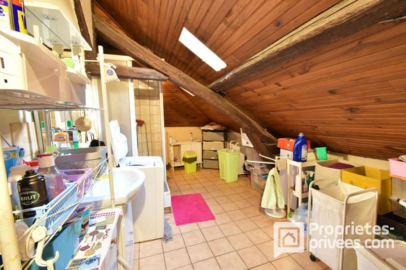 Maison - 206 m² - 7 pièces