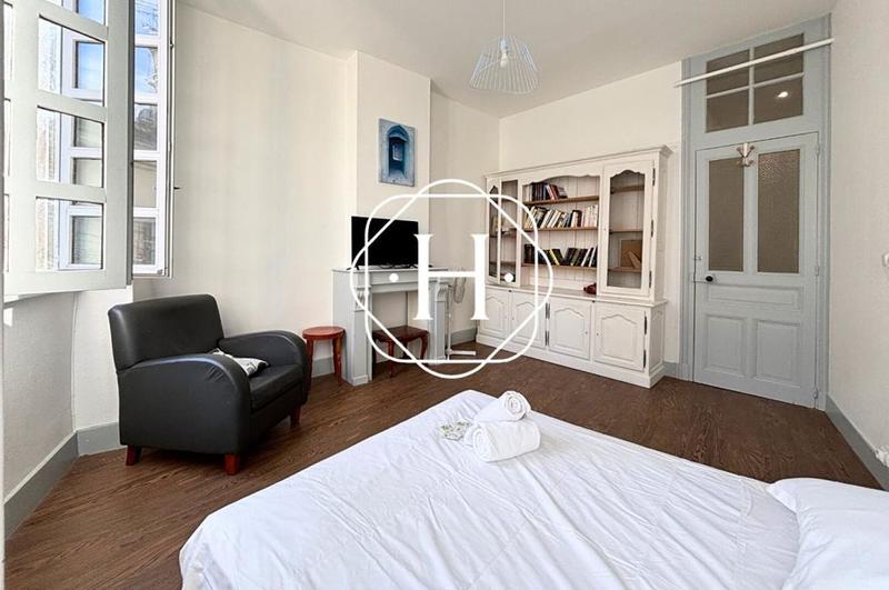 Appartement - 104 m² - 4 pièces