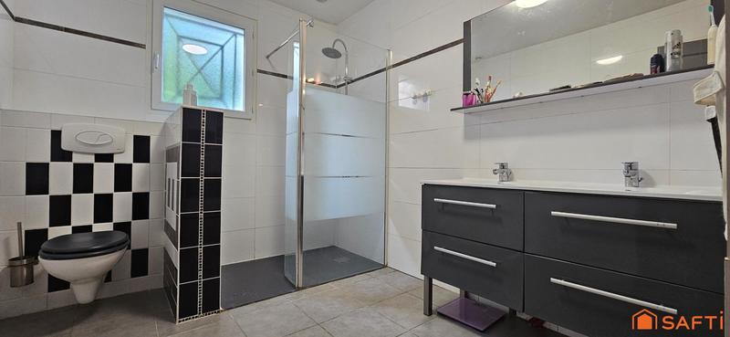 Maison - 151 m² - 6 pièces