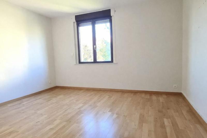 Maison - 175 m² - 9 pièces