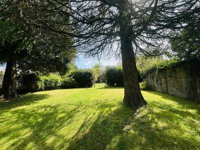 Maison - 180 m² - 7 pièces