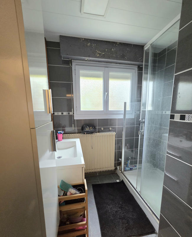 Maison - 93 m² - 6 pièces