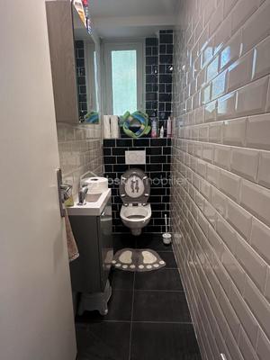 Immeuble - 217 m² - 11 pièces