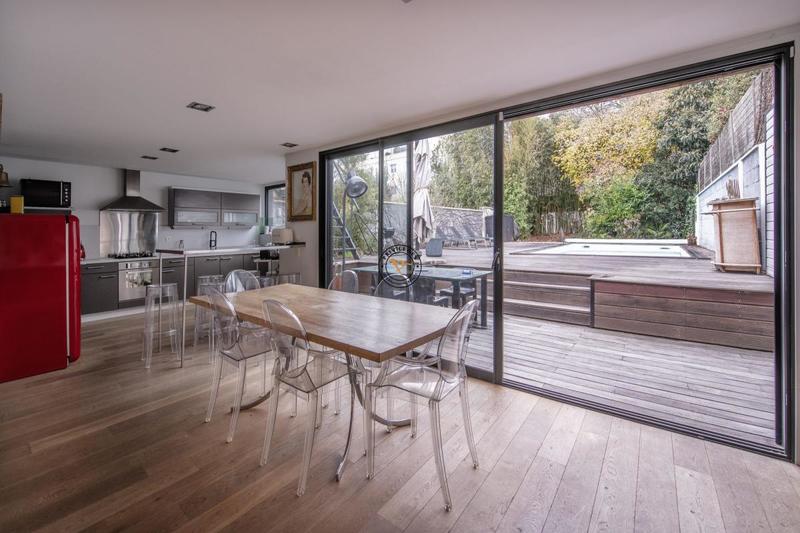 Maison - 140 m² - 5 pièces