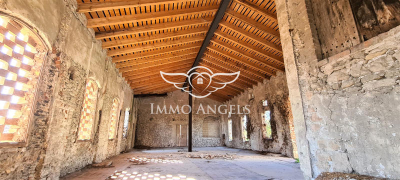 Mas - 2 500 m² - 30 pièces