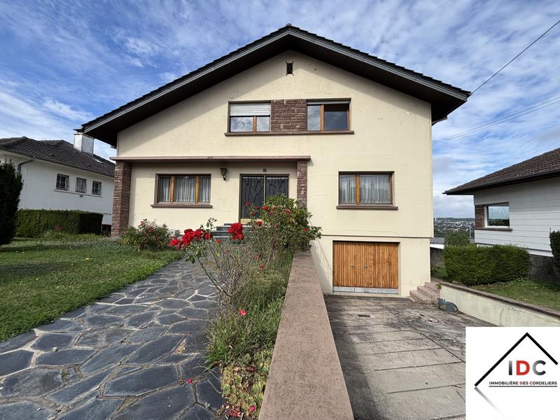 Maison - 198 m² - 5 pièces