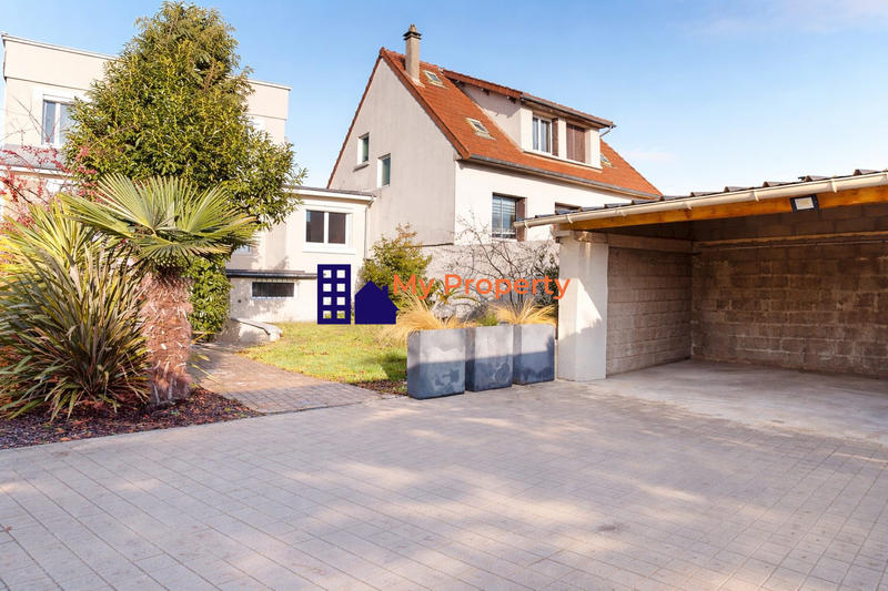 Maison - 96 m² - 5 pièces