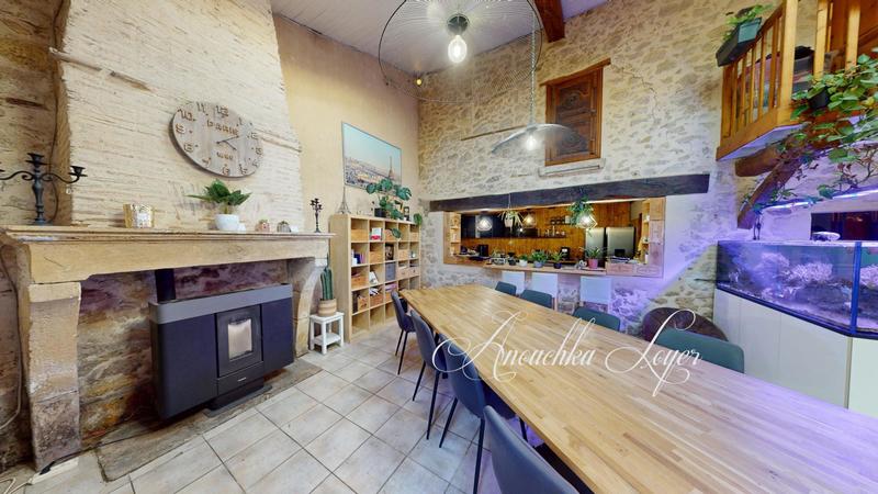 Maison - 418 m² - 15 pièces