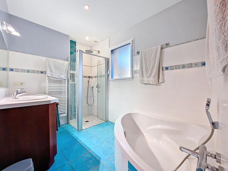 Maison - 162 m² - 8 pièces