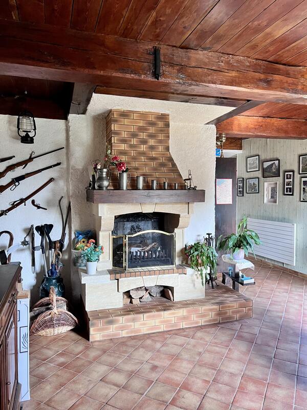 Maison - 200 m² - 7 pièces