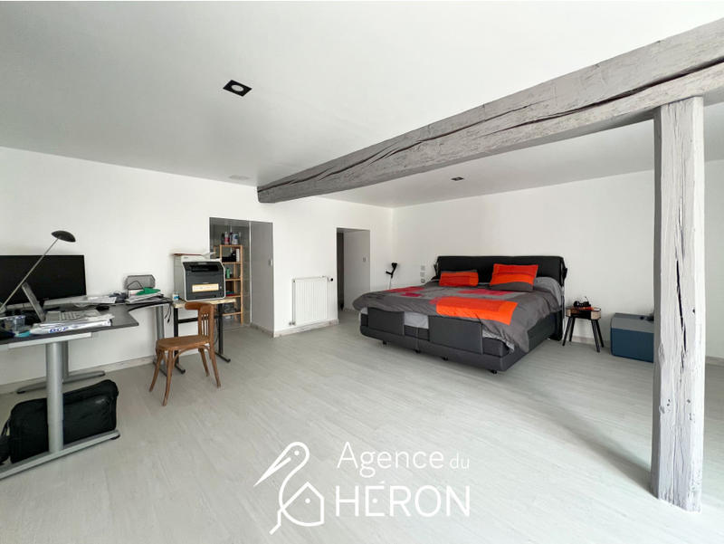 Maison - 196 m² - 7 pièces