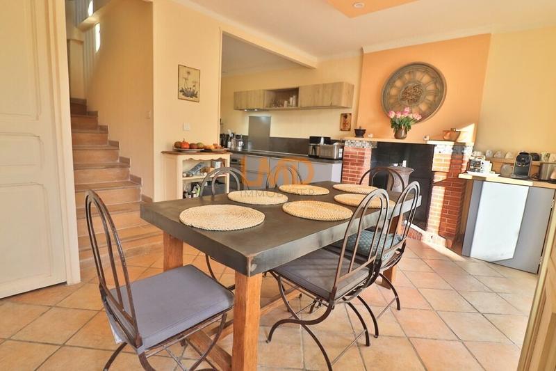 Maison - 160 m² - 6 pièces