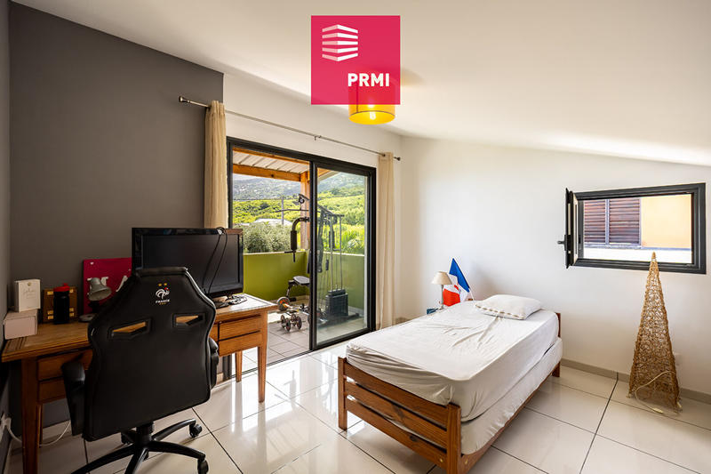 Maison - 147 m² - 6 pièces