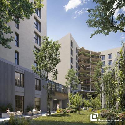 Appartement - 92 m² - 4 pièces