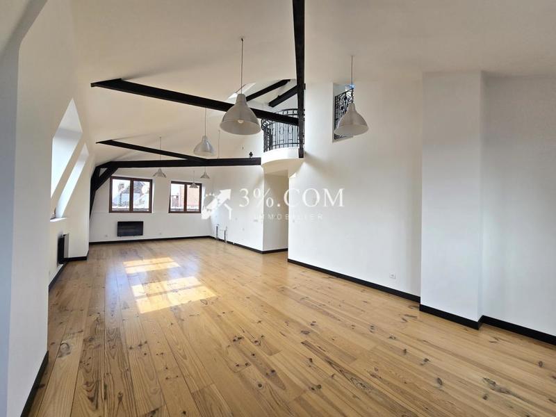 Loft - 91 m² - 2 pièces
