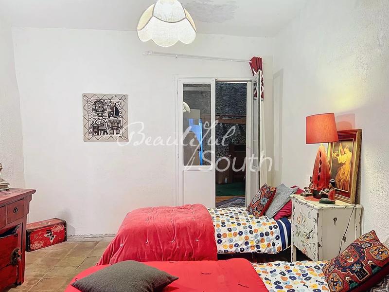 Maison de village - 250 m² - 5 pièces