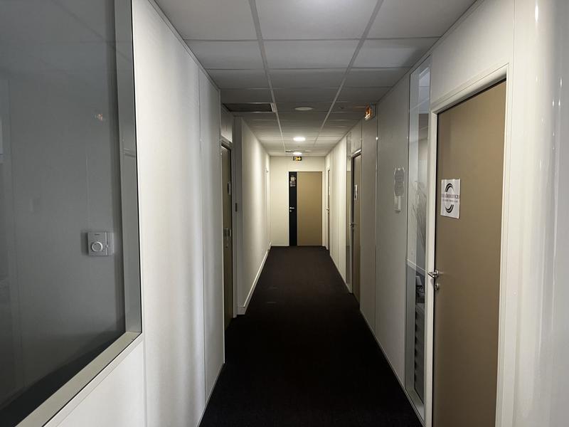 Bureau - 800 m²