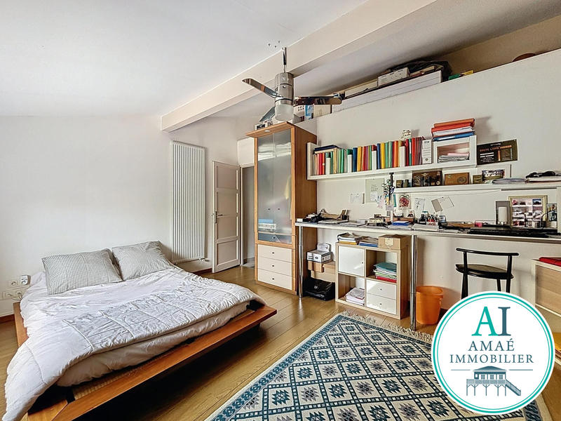 Appartement - 185 m² - 5 pièces