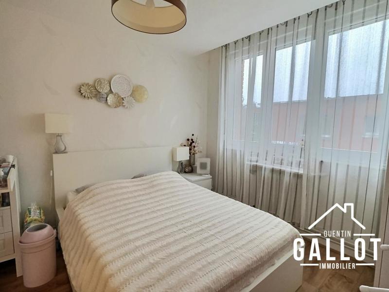 Appartement - 141 m² - 6 pièces